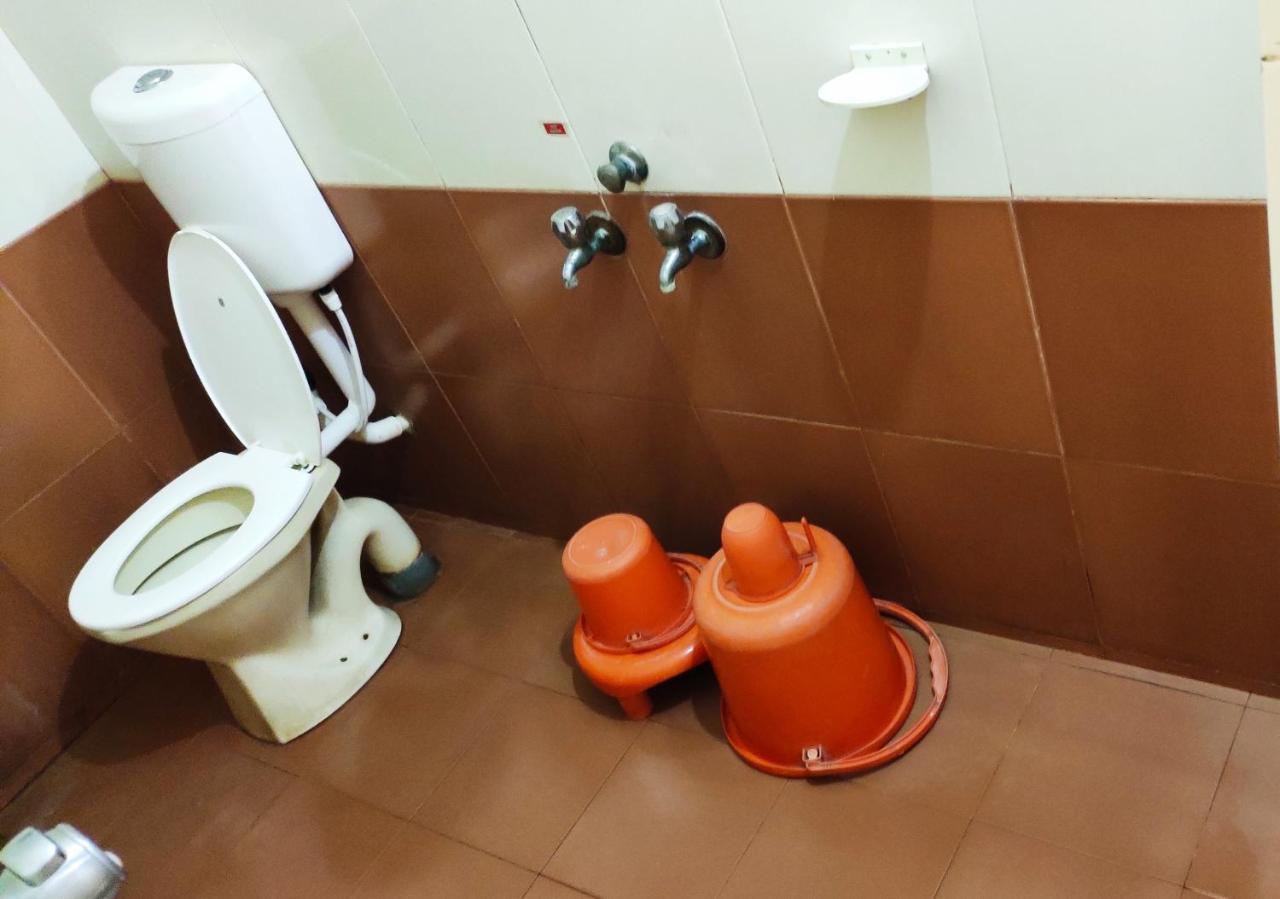Hotel Laxmibai Palace Ширди Экстерьер фото